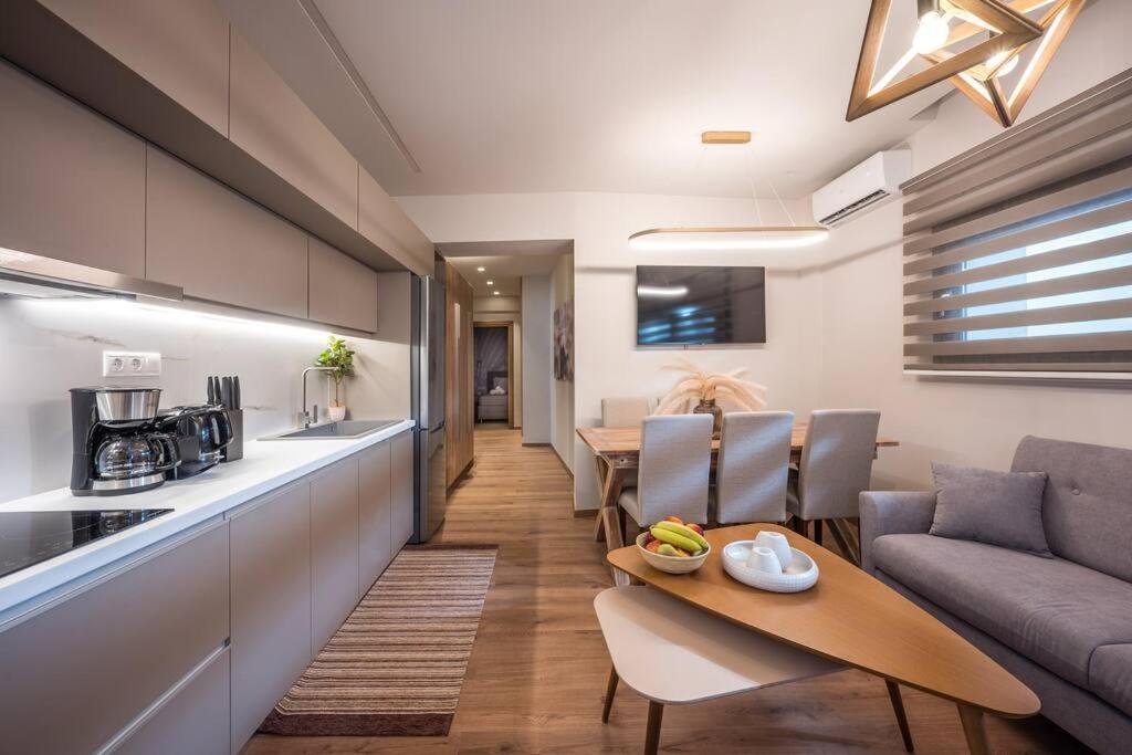 Amalia'S Luxury Apartment 2 Heraklion Exterior foto